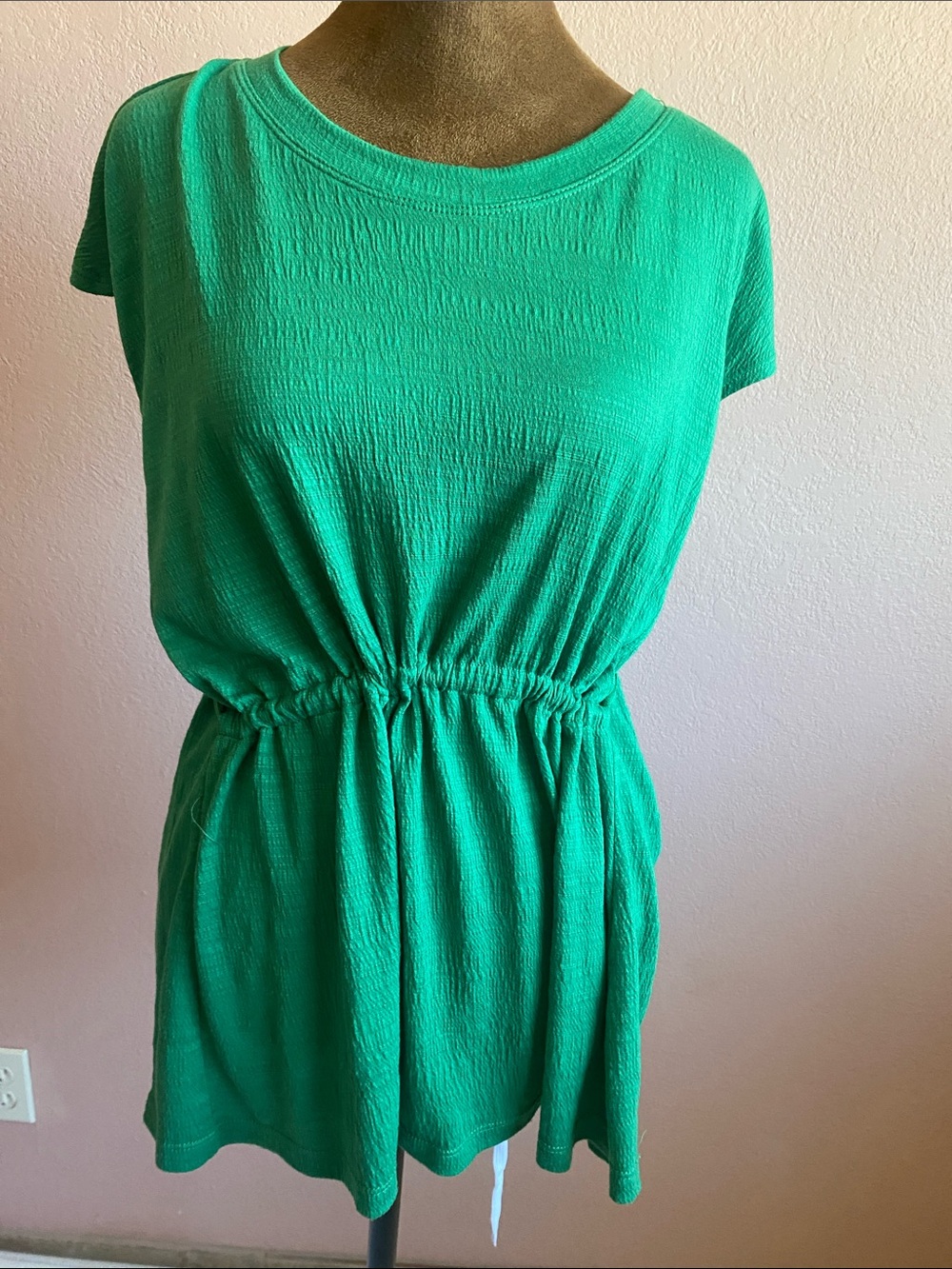 MAX STUDIO Emerald Green Short Sleeve Blouse